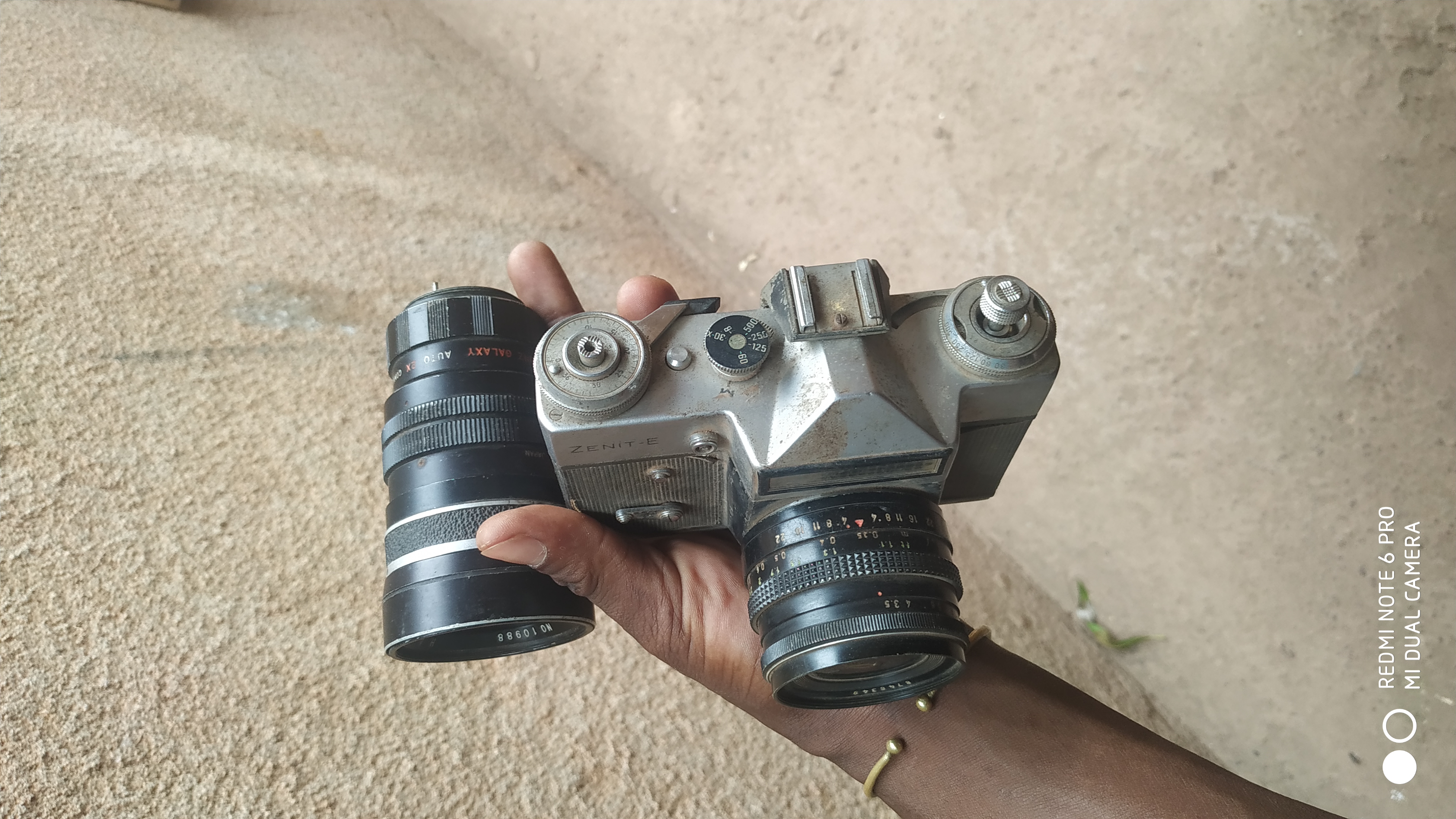 appareil photo très ancien